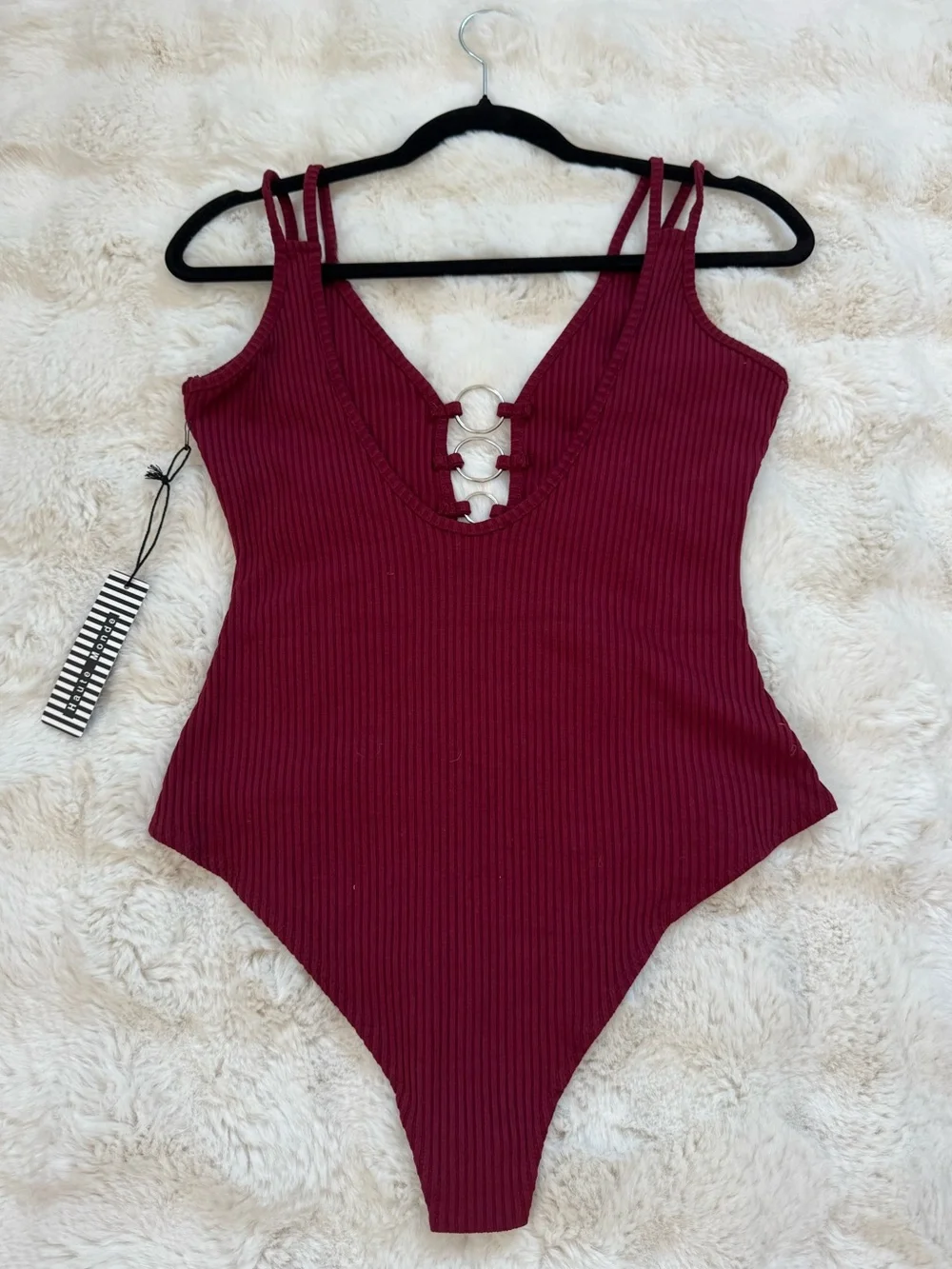 Haute Monde Burgundy Ring Front Plunge One Piece Bodysuit Strappy Stretch L